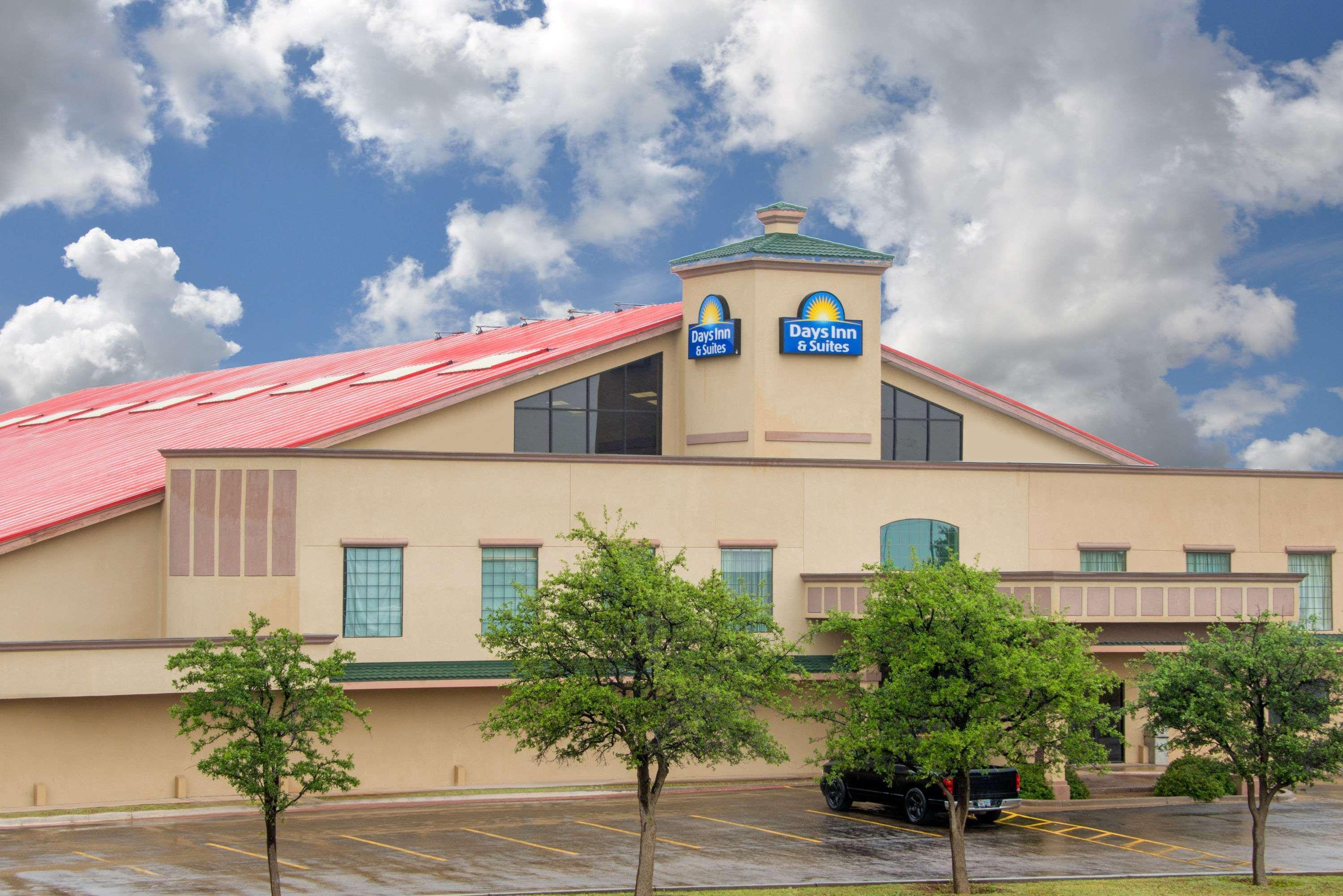 Days Inn By Wyndham Lubbock South Exterior foto